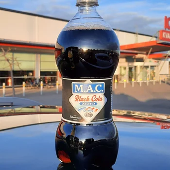 M.A.C Black Cola Zero    